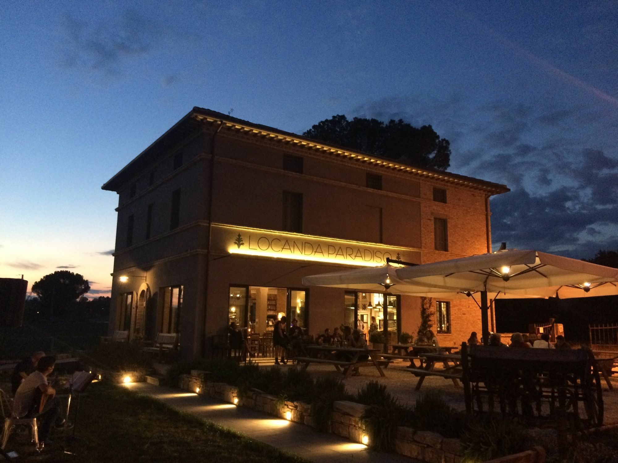 La Locanda Paradiso SantʼEgidio Buitenkant foto